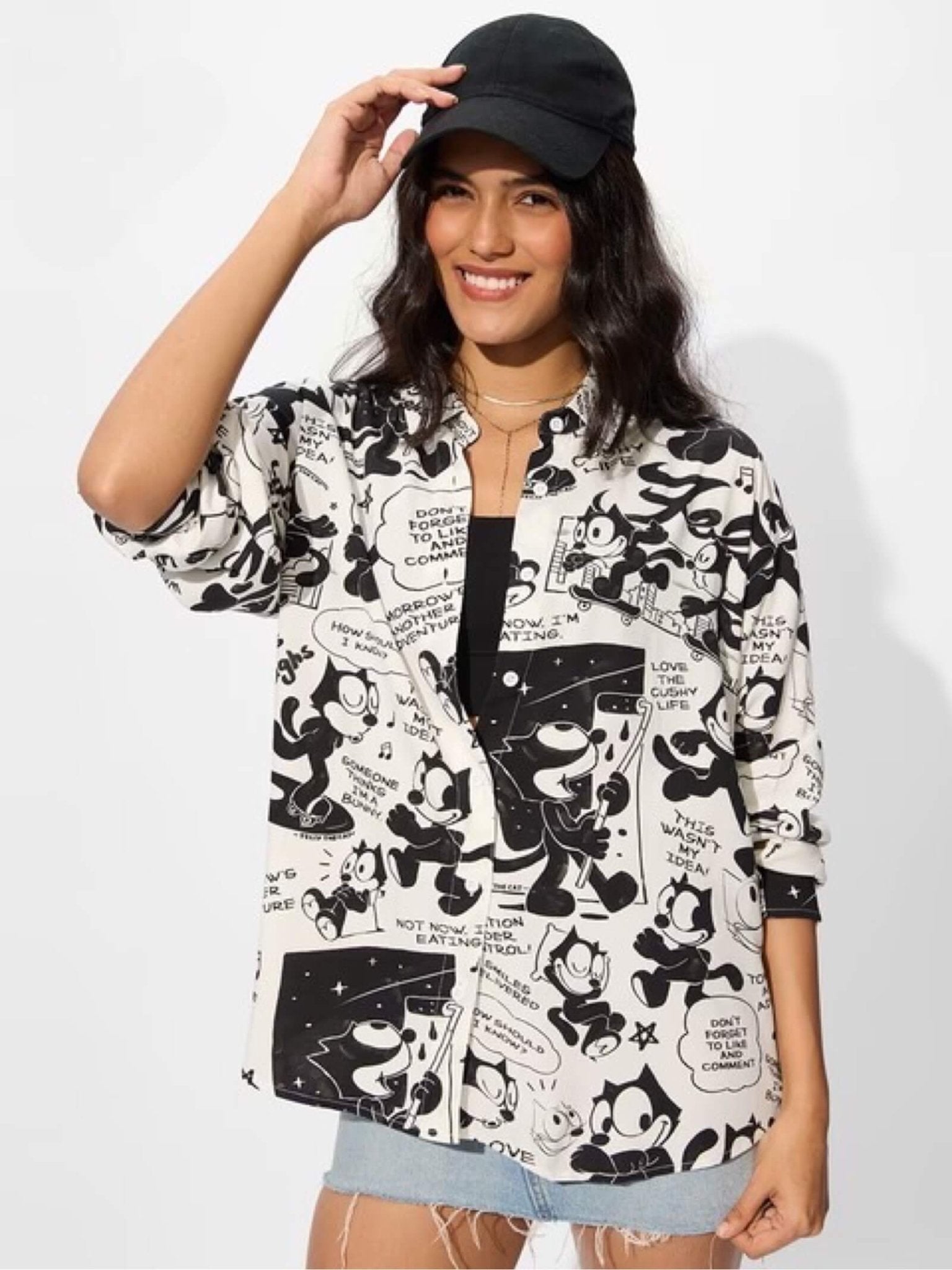 WFelix Graphic Graffiti Oversized Shirt - Black & White Legacy Boutiques Legacy Boutiques