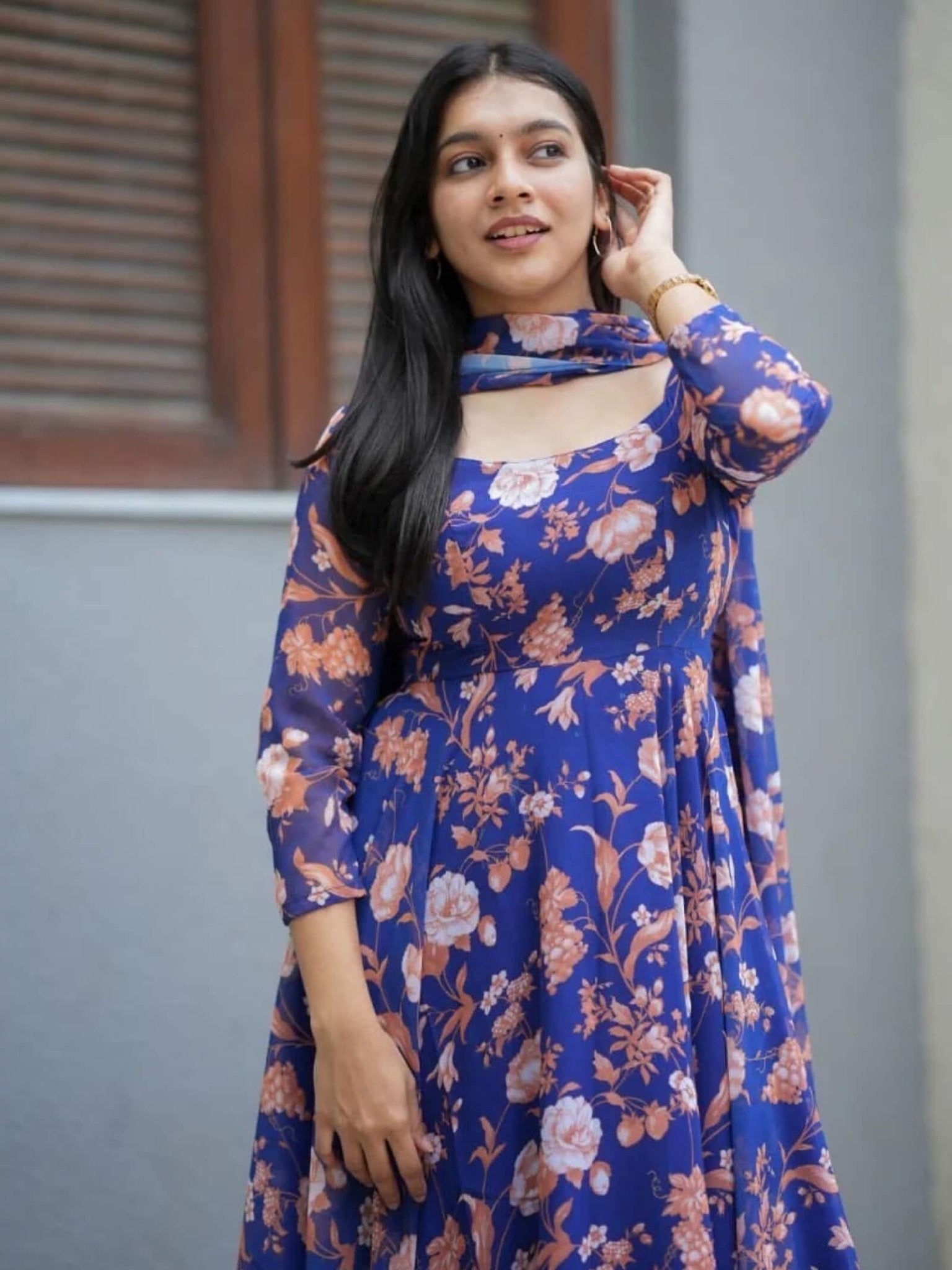Aarvi Premium Anarkali Long Sleeve Teal Floral 2 pis Gown Legacy Boutiques Legacy Boutiques