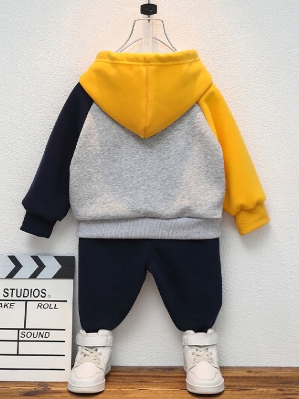 Kinder Fleece Sweatsuit 2 piece Set Winter Kids Hoodie &amp; Joggers Set Legacy Boutiques Legacy Boutiques