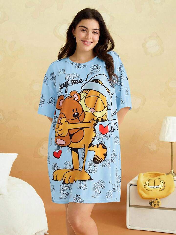 Ladies Oversized T-shirt Garfield Hug Me Printed Legacy Boutiques Legacy Boutiques