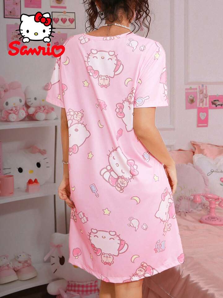 Women’s Graphic Oversized T-Shirt Tom and Jerry Legacy Boutiques Legacy Boutiques